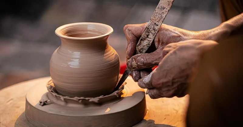 Comment distinguer un artisanat authentique d'une contrefaçon industrielle